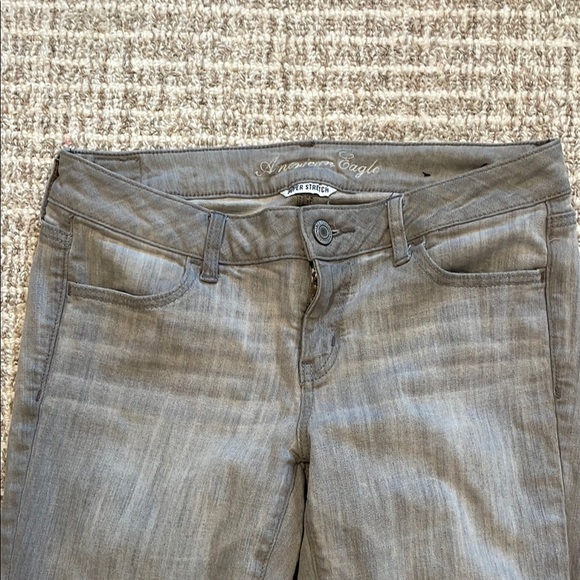 Women’s AE Gray Ankle Length Cropped Jeans - Picture 2 of 6